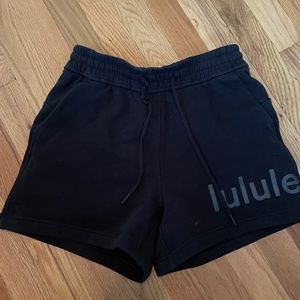 Lululemon sweat shorts sz. Small